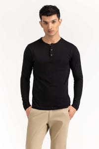 UAE -Black Basic Tee TS-HLSJ23-072