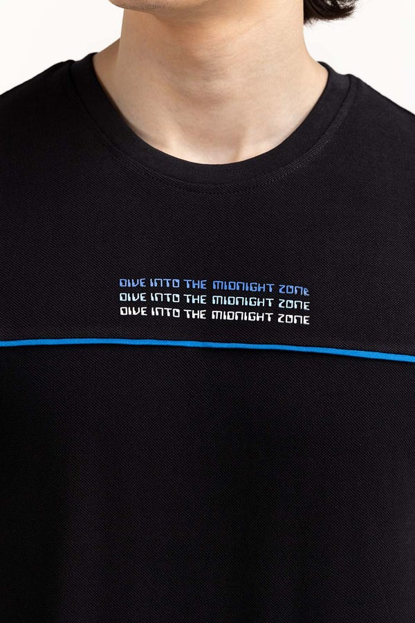 UAE -Black Graphic Tee TS-CNPK23-257