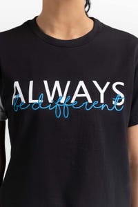 UAE -Black Knit T-Shirt 231-213-019
