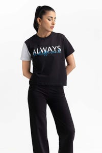 UAE -Black Knit T-Shirt 231-213-019