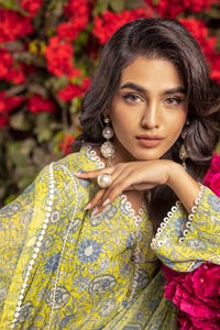 UAE -3PC Printed Lawn Unstitched Suit with Chiffon Dupatta BM-42003