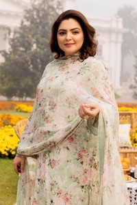 UAE -3PC Printed Lawn Unstitched Suit with Chiffon Dupatta BM-42013