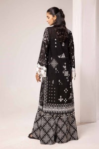 UAE -2PC Unstitched Printed Lawn Suit BT-42007