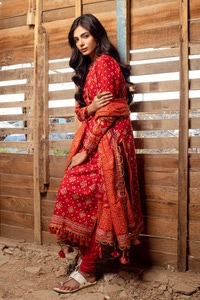 UAE -3PC Gold Printed Lawn Unstitched Suit CL-42004 A