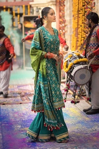 UAE -3PC Gold Printed Lawn Unstitched Suit CL-42004 B