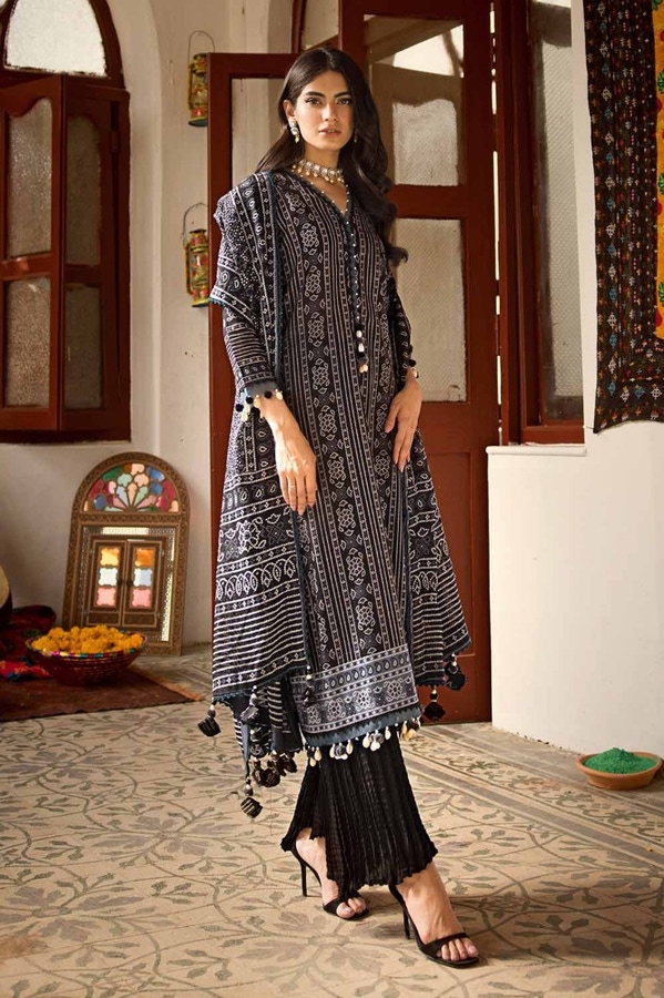 UAE -3PC Printed Lawn Unstitched Suit CL-42009 B