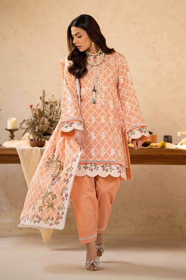 UAE -3PC Printed Embroidered Lawn Unstitched Suit CL-42015