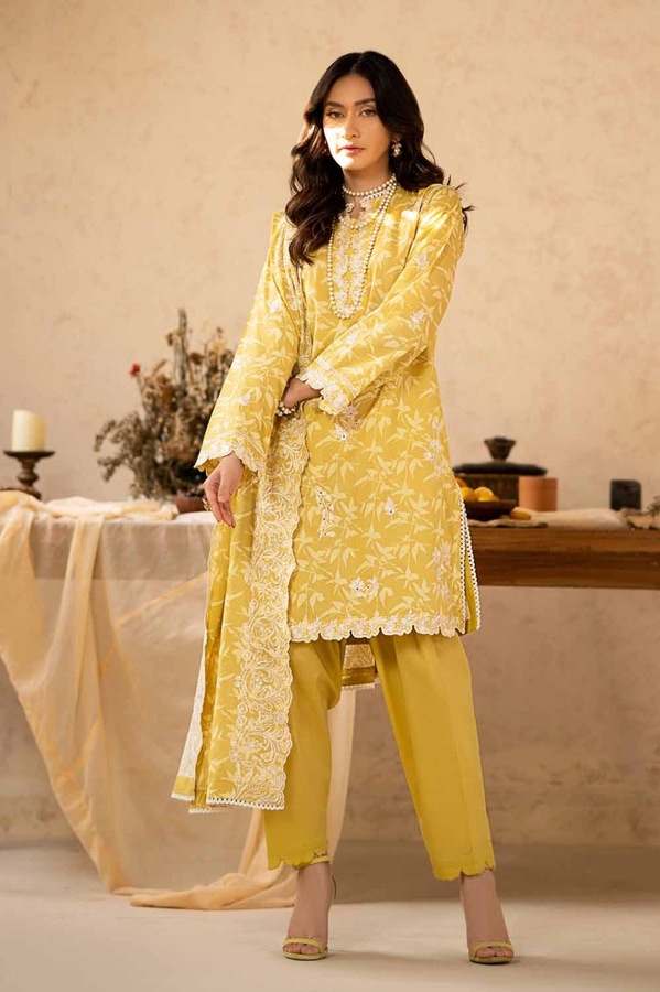 UAE -3PC Printed Embroidered Lawn Unstitched Suit with Printed Embroidered Dupatta CL-42040