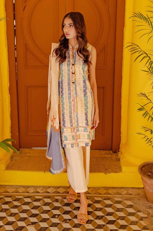 UAE -3PC Printed Lawn Unstitched Suit CL-42076