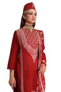 UAE -3PC Unstitched Embroidered Printed Suit with Embroidered Printed Lawn Dupatta CL-42103