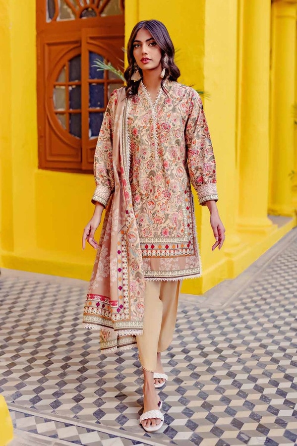 UAE -3PC Printed Lawn Unstitched Suit CL-42131