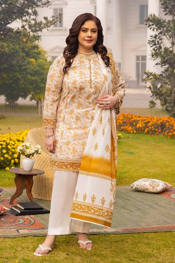 UAE -3PC Printed Lawn Unstitched Suit CL-42193 A