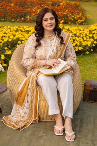 UAE -3PC Printed Lawn Unstitched Suit CL-42193 A