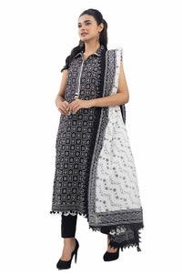 UAE -3PC Unstitched Printed Lawn Suit with Lacquer Printed Lawn Dupatta CL-42242 A