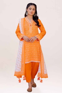 UAE -3PC Unstitched Printed Lawn Suit with Lacquer Printed Lawn Dupatta CL-42242 B