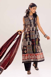 UAE -3PC Unstitched Printed Lawn Suit CL-42246