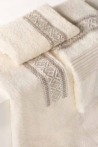 UAE -Cream Combed 3Pc Embroidered Towel Set