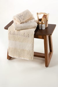 UAE -Cream Combed Embroidered 3 Pcs Towel Set