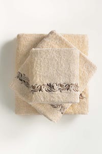 UAE -Cream 3 Pcs Combed Embroidered Towel Set