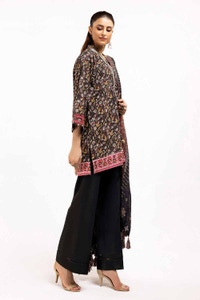 UAE -3 Piece Unstitched Printed Khaddar Suit with Embroidered Twill Cotton Linen Dupatta CV-42012