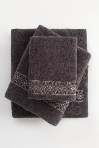 UAE -Dark Grey Combed 3 Pcs Emb Towel Set