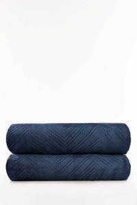 UAE -AW22-DEEP Embossed Single Ply Fleece