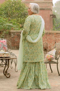 UAE -1PC Lawn Unstitched Printed Fabric SL-32037