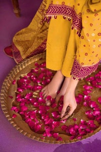 UAE -3PC Embroidered Chunri Lawn Unstitched Suit With Chiffon Gold and Lacquer Printed Dupatta BM-32009