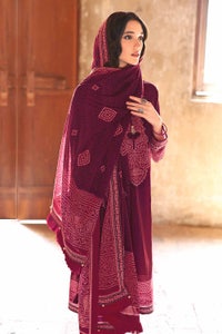 UAE -3PC Chunri Lawn Unstitched Suit CL-22069 B