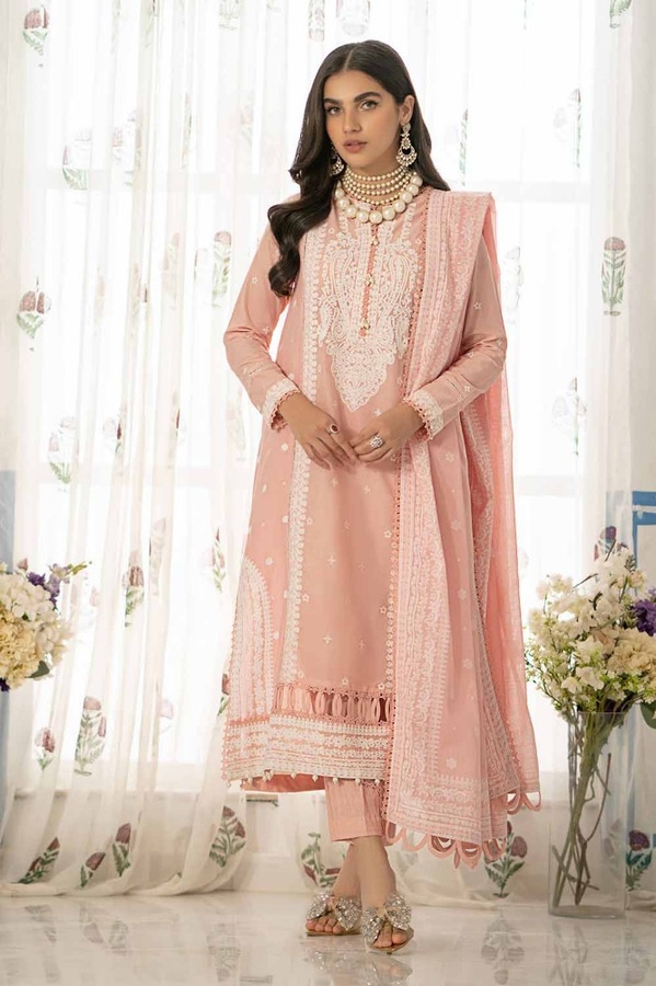 UAE -3PC Embroidered Lawn Unstitched Suit with Lacquer Printed Denting Lawn Dupatta DN-42004