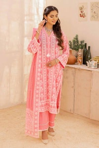 UAE -3PC Printed Lawn Unstitched Suit CL-32587 A