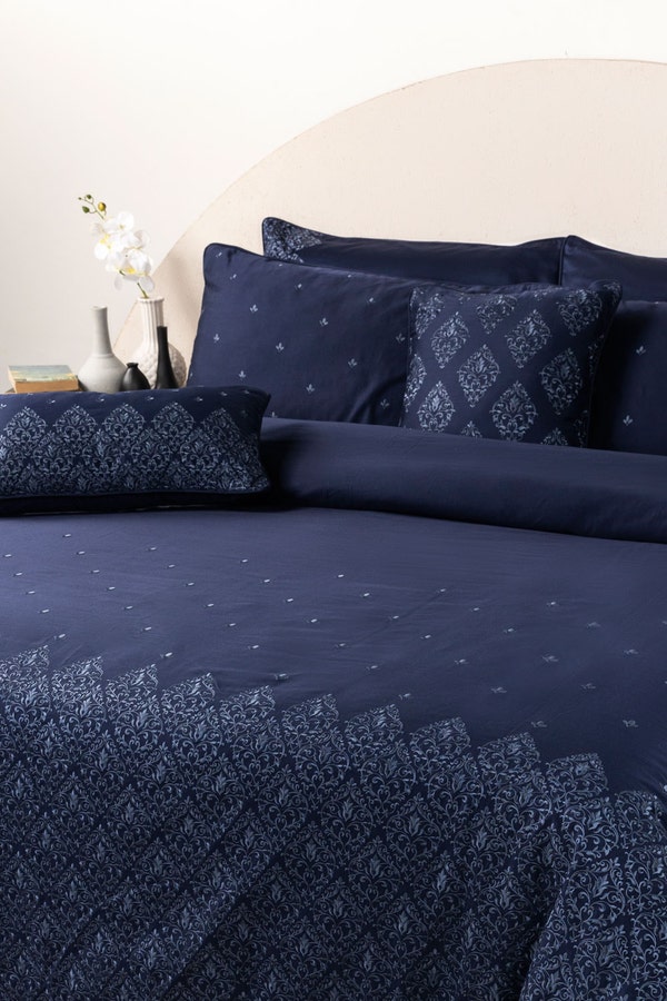 UAE -Eclipse Blue T-400 Embroidered Quilt Cover Set