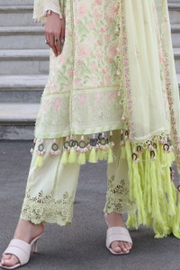 UAE -3 Piece Unstitched Embroidered Swiss Voile Suit with Embroidered Chiffon Dupatta LSV-52026