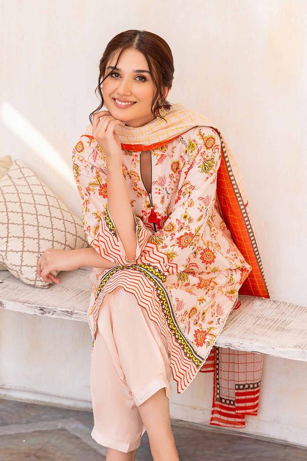 UAE -3PC Printed Lawn Unstitched Suit CL-32217 A