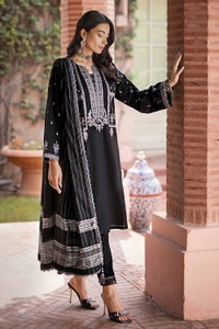 UAE -3PC Embroidered Khaddar Unstitched Suit with Woven Stripe Dupatta MJ-32066