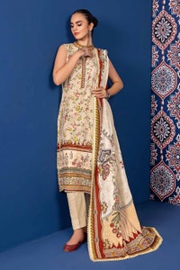 UAE -3PC Khaddar Printed Unstitched Suit K-32015