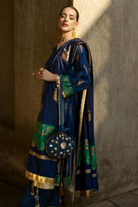 UAE -3PC Jacquard Printed Unstitched Suit with Lace FE-42008
