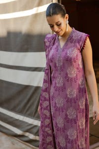 UAE -3PC Embroidered Chiffon Unstitched Suit with Embroidered Chiffon Dupatta FE-42037