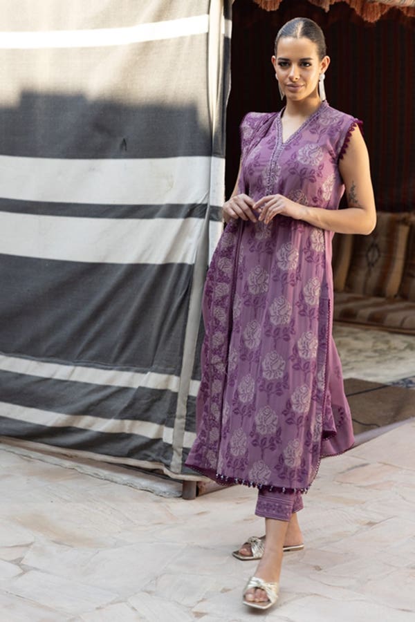 UAE -3PC Embroidered Chiffon Unstitched Suit with Embroidered Chiffon Dupatta FE-42037