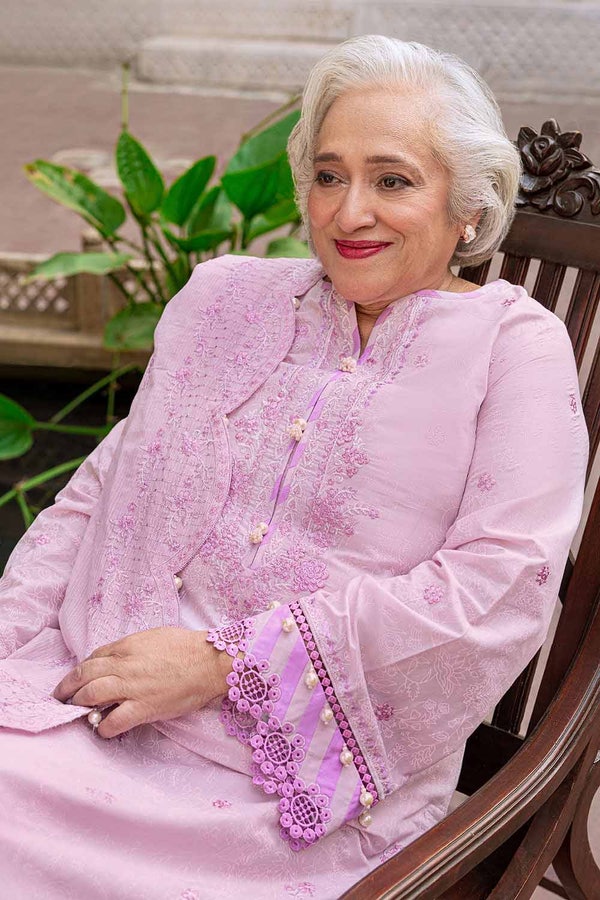 UAE -3PC Lawn Unstitched Embroidered Suit DM-32005