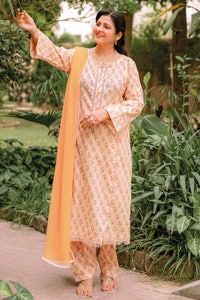 UAE -1PC Lawn Unstitched Digital Printed Fabric SL-32032