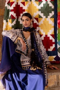 UAE -3 Piece Unstitched Gold Lacquer Printed Lawn Suit CL-52411 B