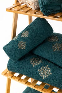 UAE -Green Combed Embroidered 3 Pcs Towel Set