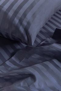 UAE -Griffin Stripe Satin T-250 Quilt Cover Set