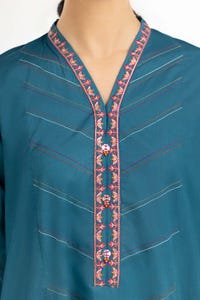 UAE -3PC Embroidered Cambric Suit IPS-22-167