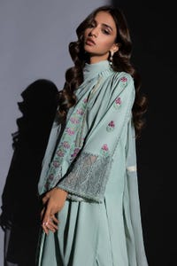 UAE -Embroidered Cambric Suit With Chiffon Dupatta IP-22-91 3PC