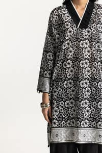 UAE-3 Piece Lawn Printed Suit IUSTKSD-251