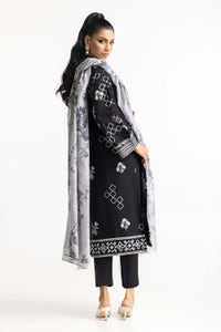 UAE -3 Piece Khaddar Embroidered Suit IUSTKSD-297