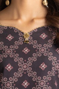 UAE -3 Piece Khaddar Gold Printed Suit IUSTKSD-309