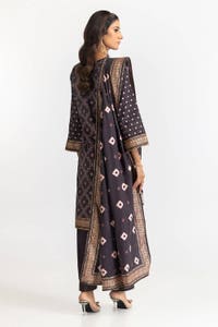 UAE -3 Piece Khaddar Gold Printed Suit IUSTKSD-309
